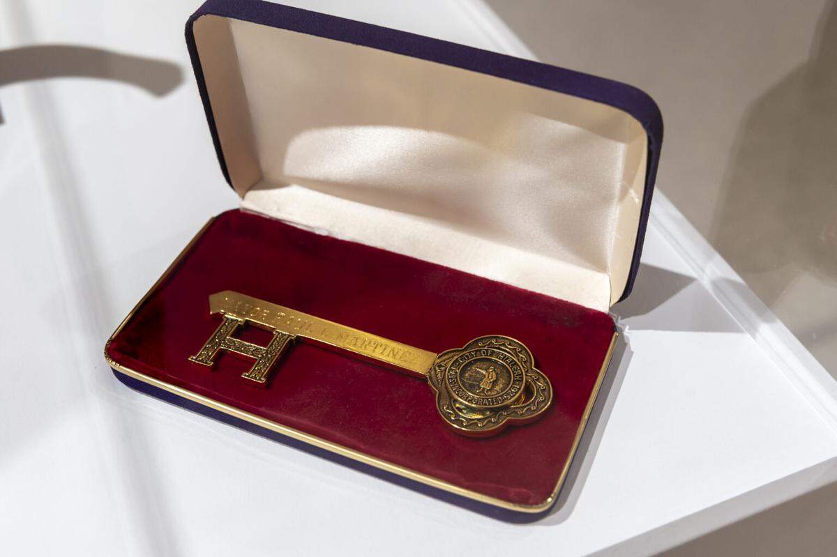 Among the pieces on the show, the exhibition features a ceremonial key presented to Celia Cruz by the mayor of Hialeah in 1981.