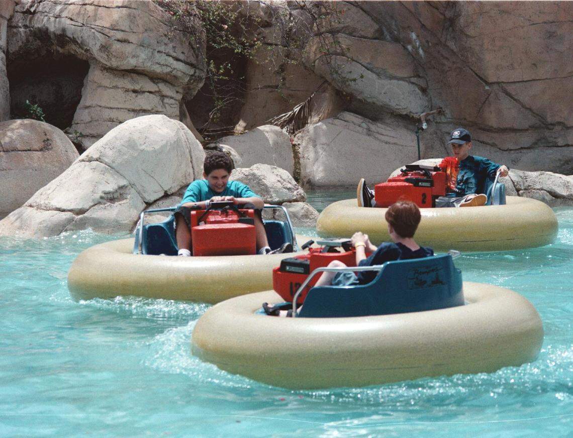 The bumper boat rides at Blockbuster Golf and Games.