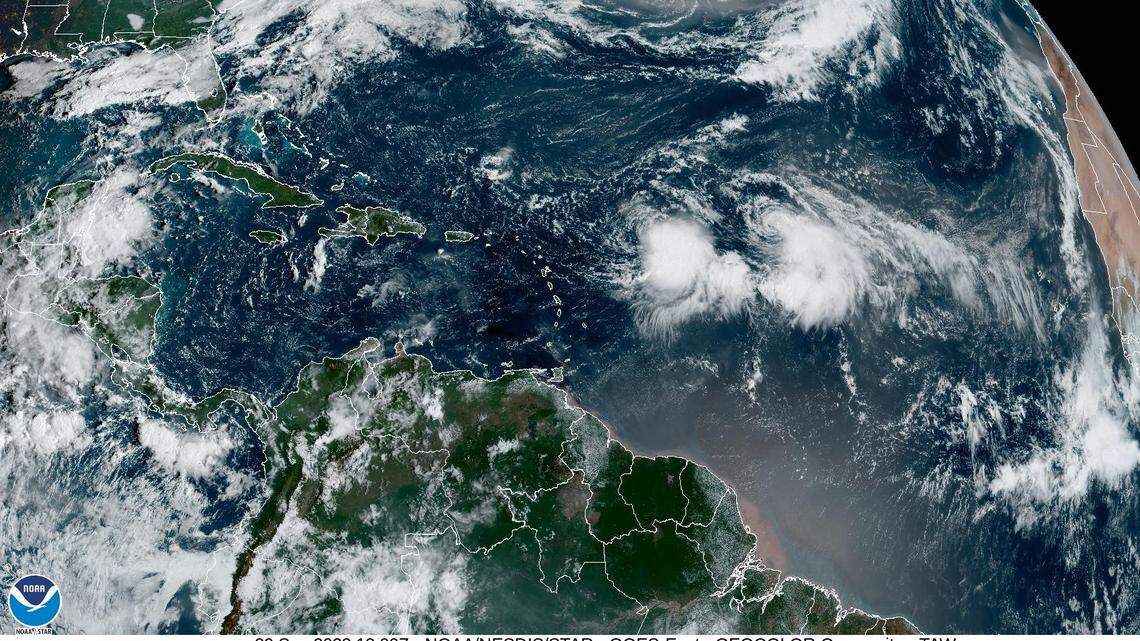Friday morning satellite imagery reveals that tropical Storms Philippe and Rina are less than 500 miles from each other.