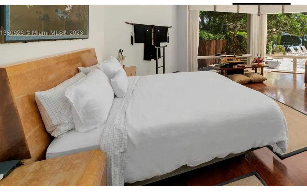 Rapper Rick Ross is under contract to purchase a $37.5 million mansion on the exclusive guard-gated Star Island&nbsp;in Miami Beach. Here is one of the bedrooms. 
