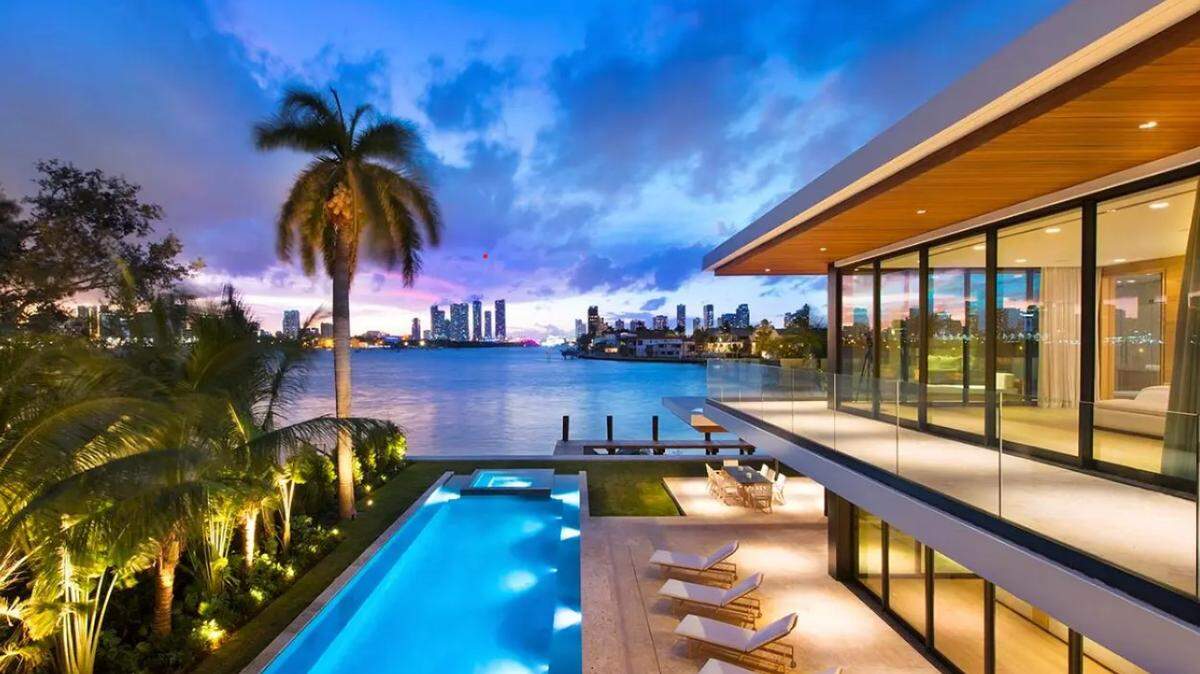 Real estate mogul Alex Sapir has listed his Miami home for a cool $54 million/Luxe Living Realty/ DORA PUIG