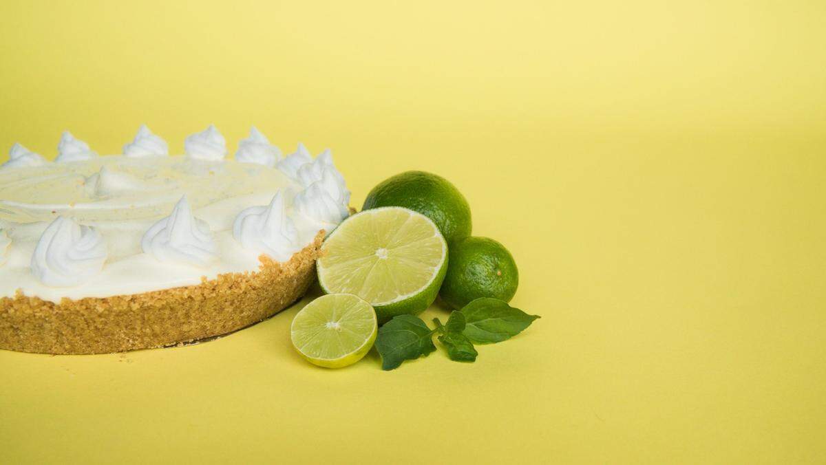 Key West Key Lime Pie Shop makes its pie with a graham cracker crust.