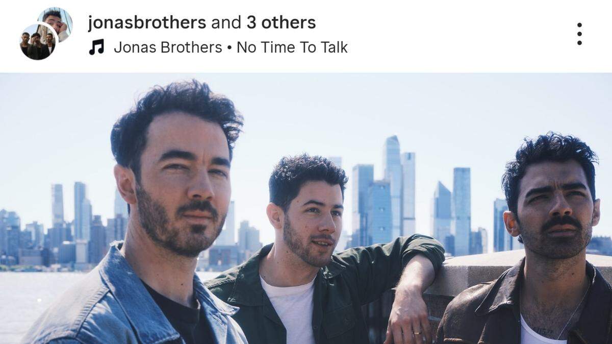 nick kevin and joe jonas of the jonas brothers
