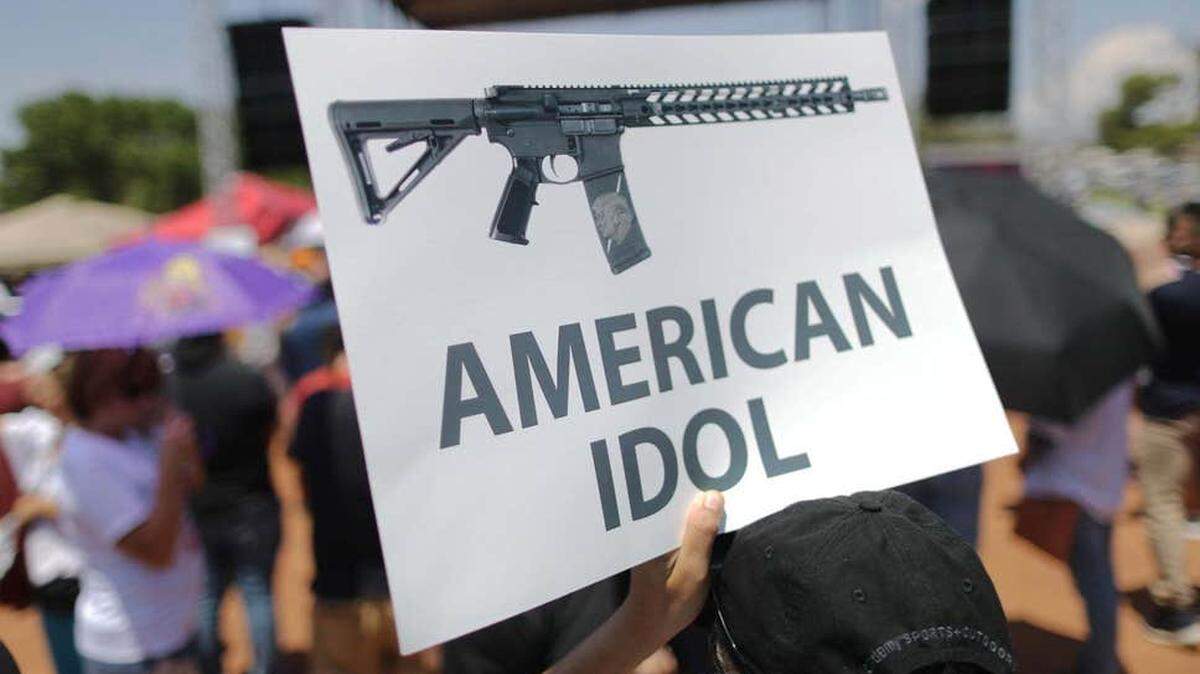 An appeal court upheld Florida law that allows law-enforcement officers to take weapons temporarily from people displaying suspicious behavior.