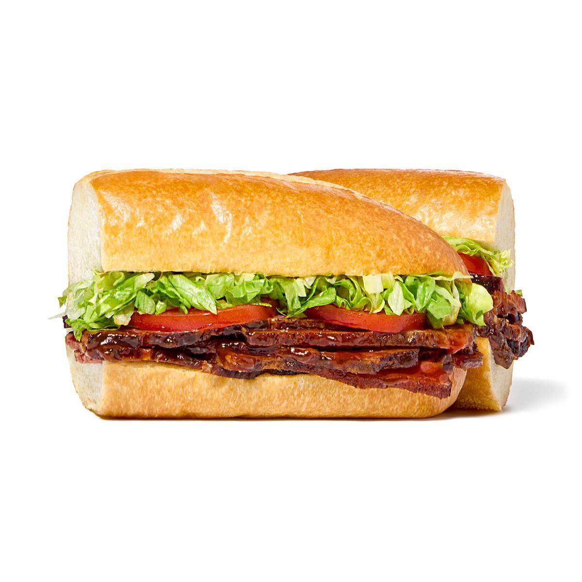 The Publix Deli Brisket, Lettuce and Tomato Sub introduced in April 2026. A classic option featuring smoky brisket paired with crisp lettuce, ripe tomatoes and Sweet & Spicy BBQ sauce.