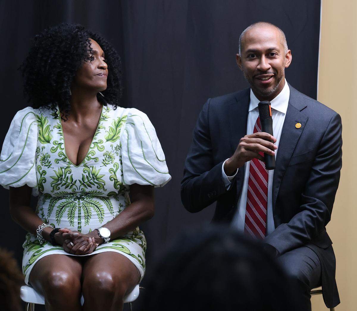 Circle of One Marketing founder Suzan McDowell and Miami-Dade Chamber of Commerce Director of Small Business & Membership Services Matthew Pigatt share business advice at the “Building Black Businesses” event.