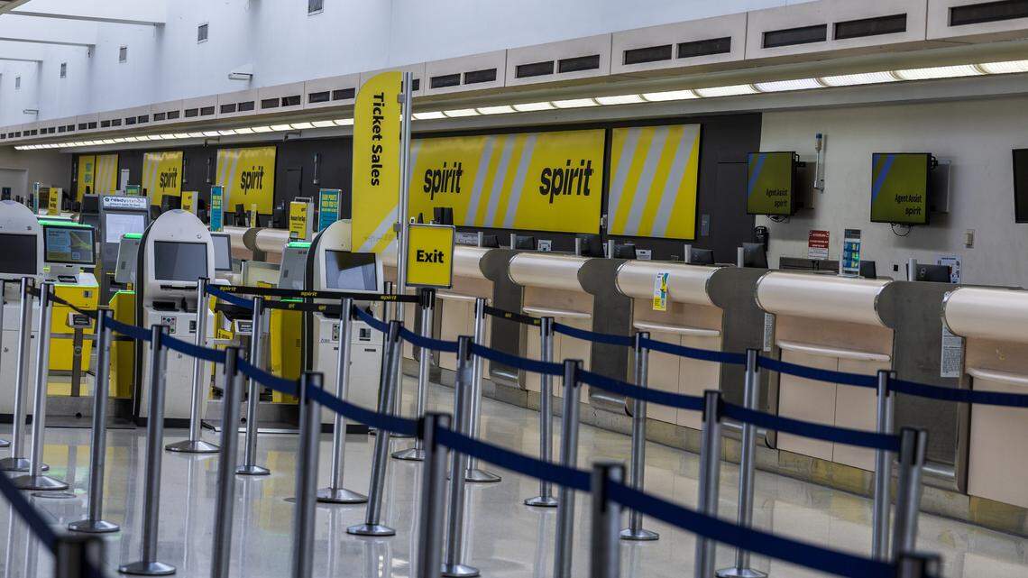 ‘No communication.’ Spirit Airlines shutdown strands travelers in South Florida