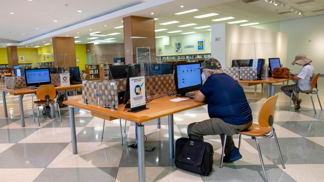 New filings for unemployment fall in Florida again—but continue to climb in the rest of the U.S.