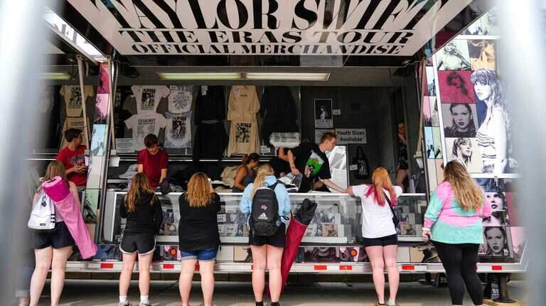 You can buy official Eras Tour merch at the Hard Rock without a ticket. Here’s what to do