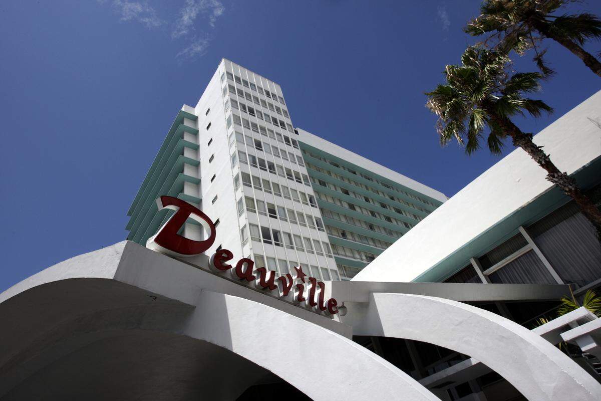 Deauville Beach Resort at 6701 Collins Ave. in June 2008.