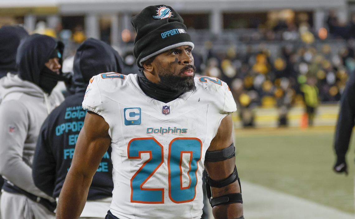 Miami Dolphins linebacker Jordyn Brooks (20) in the bench area as the Dolphins trail during the second half of their NFL football game against the Pittsburgh Steelers at Acrisure Stadium in Pittsburgh, PA., on Monday, December 15, 2025. 