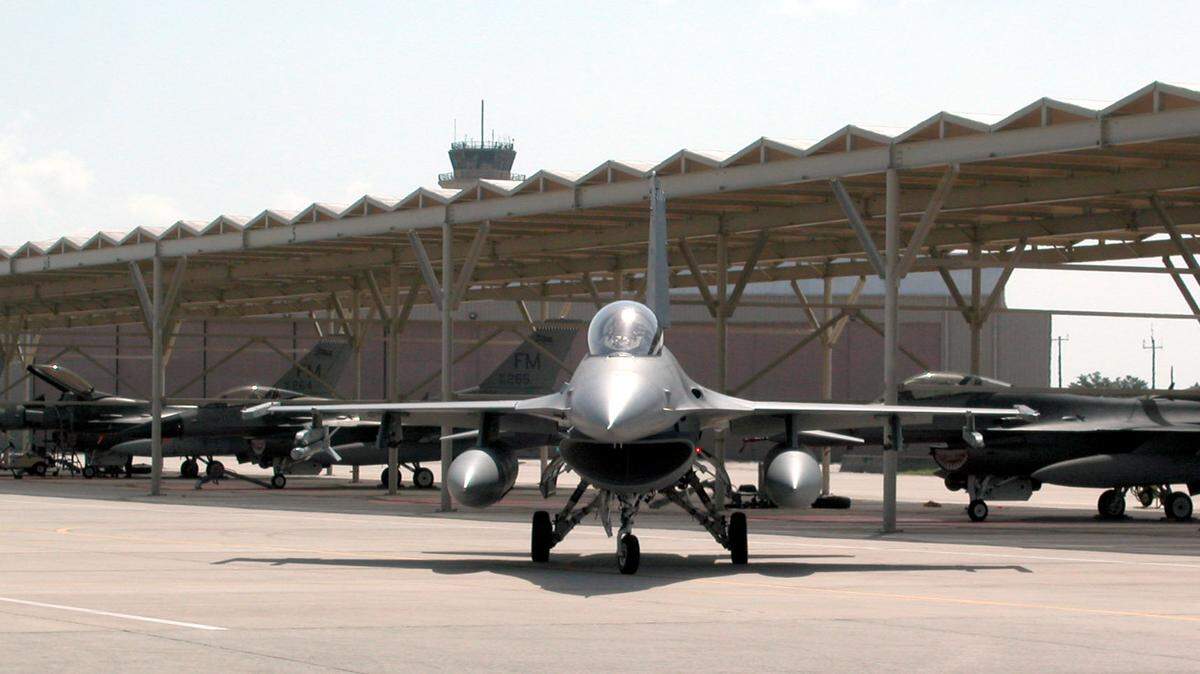 An F-16 from Homestead Air Reserve Base’s 93rd Fighter Squadron taxis to the runway in this photo from 2005. The base was evacuated Wednesday night, Dec. 16, 2021, because of a damaged bomb, the Air Force said. Bomb squad members detonated the bomb the next day, and the Air Force said no one was hurt.