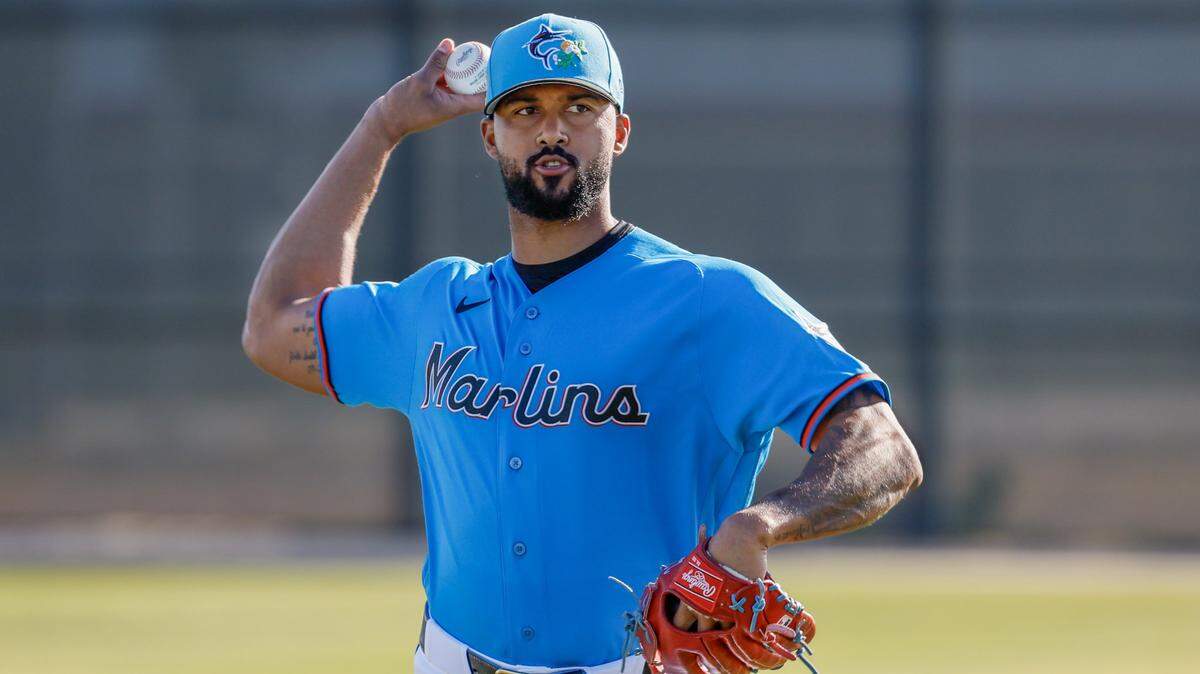 Miami Marlins right-hand pitcher Sandy Alcantara (22) throws the ball during first day of Miami Marlins spring training at Roger Dean Chevrolet Stadium in Jupiter, Florida on Wednesday, February 11, 2026