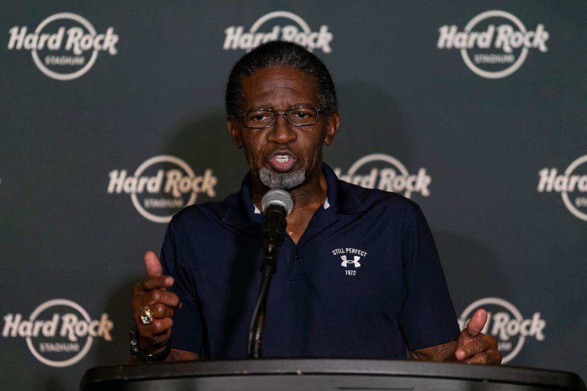 Mercury Morris talks about Don Shula before the start of the Don Shula Celebration of Life event hosted by the Miami Dolphins at the Hard Rock Stadium on Saturday, October 2, 2021.