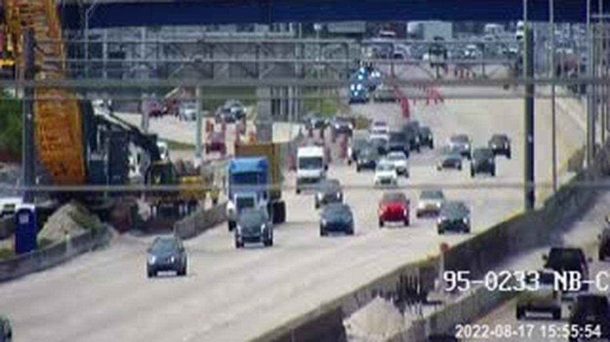 Traffic entering the southbound lanes of Interstate 95 after the crash that has I-95 closed near Griffin Road.