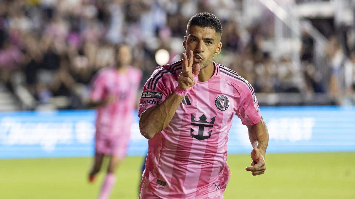 Inter Miami CF forward Luis Suarez (9) celebrates after scoring a goal against Pumas UNAM in the second half of their Leagues Cup Phase One soccer match at Chase Stadium on Wednesday, Aug. 6, 2025, in Fort Lauderdale, Fla.