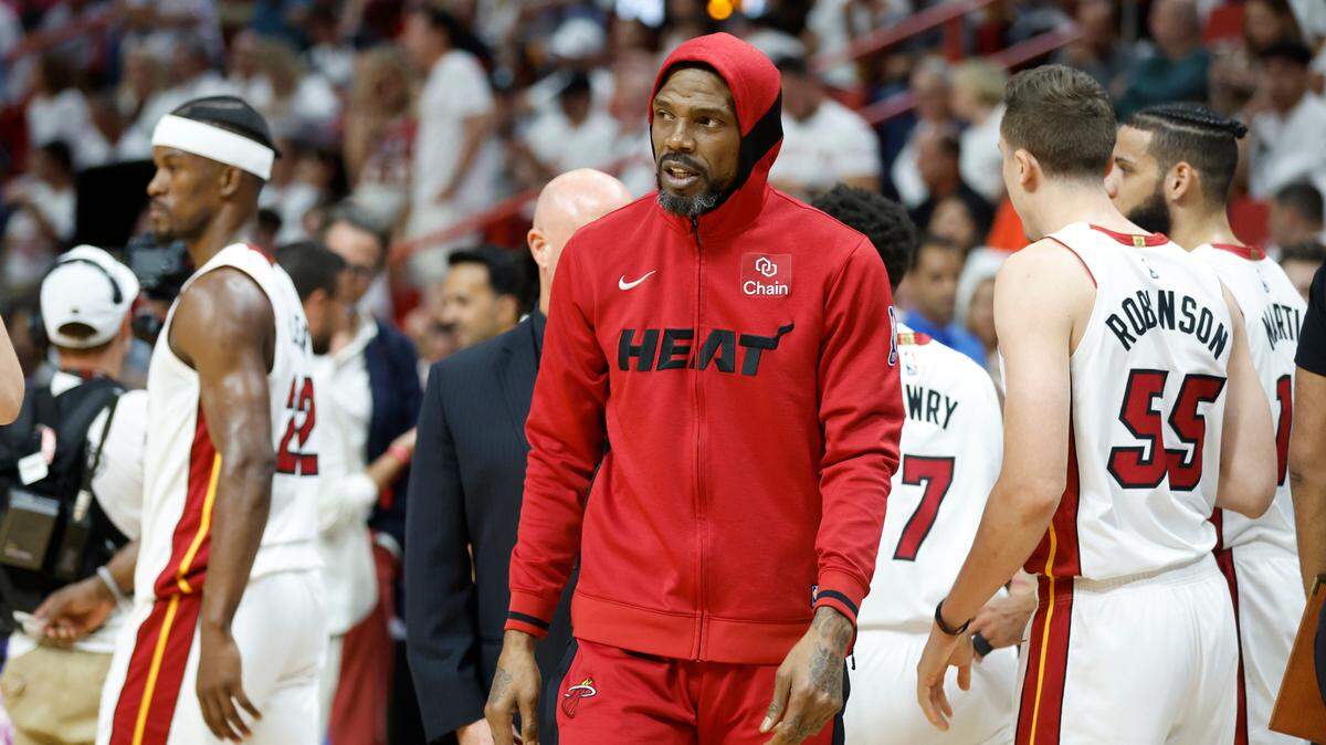 Miami Heat forward Udonis Haslem (40) on the court during a time out in the first quarter against the New York Knicks in Game 6 of the NBA Eastern Conference Semifinals at the Kaseya Center in Miami on Friday, May 12, 2023.