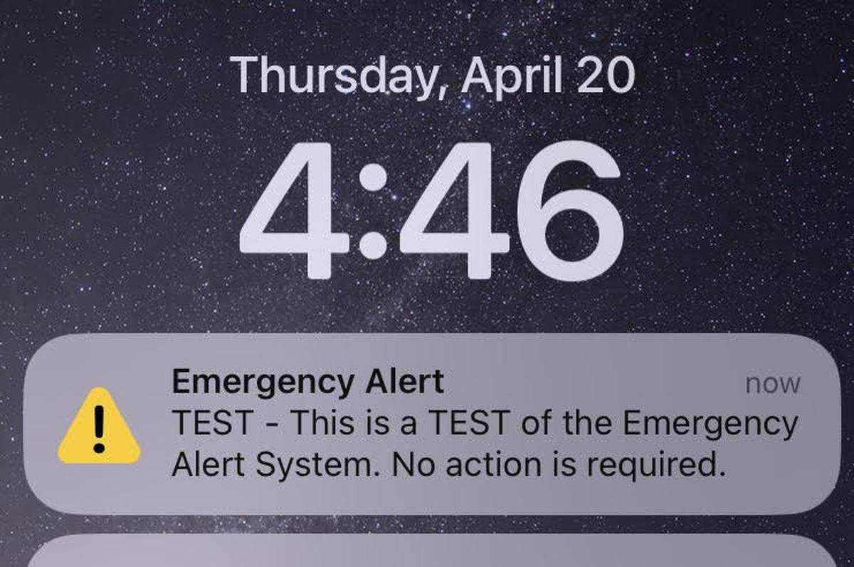La alerta que sonó en los telteléfonos móviles este jueves por la madrugada.