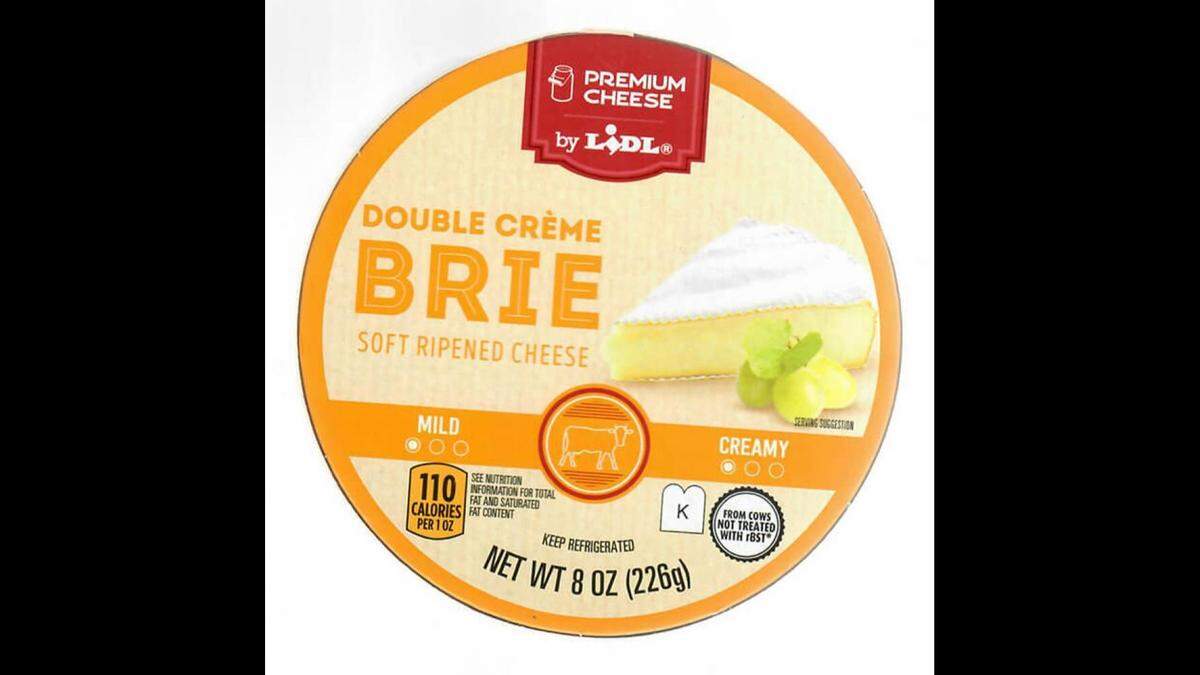 Una persona que cayó enferma durante la retirada del mercado recordaba haber comido queso Brie de Premium Cheese by Lidl.