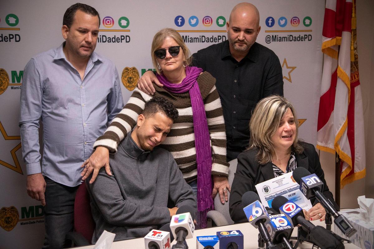 Sheilla Nunez, right, pleads for help finding the person who killed her daughter Melissa Gonzalez during a press conference Friday at the Miami-Dade Police Department. She is joined by, from left, Michel Nunez, Gonzalez’s boyfriend Julian Veliz, Diana Lorenzo and Justo Nunez Jr. Police and the family are urging anyone with information to contact CrimeStoppers (305)471-TIPS (8477) or (866) 471-8477