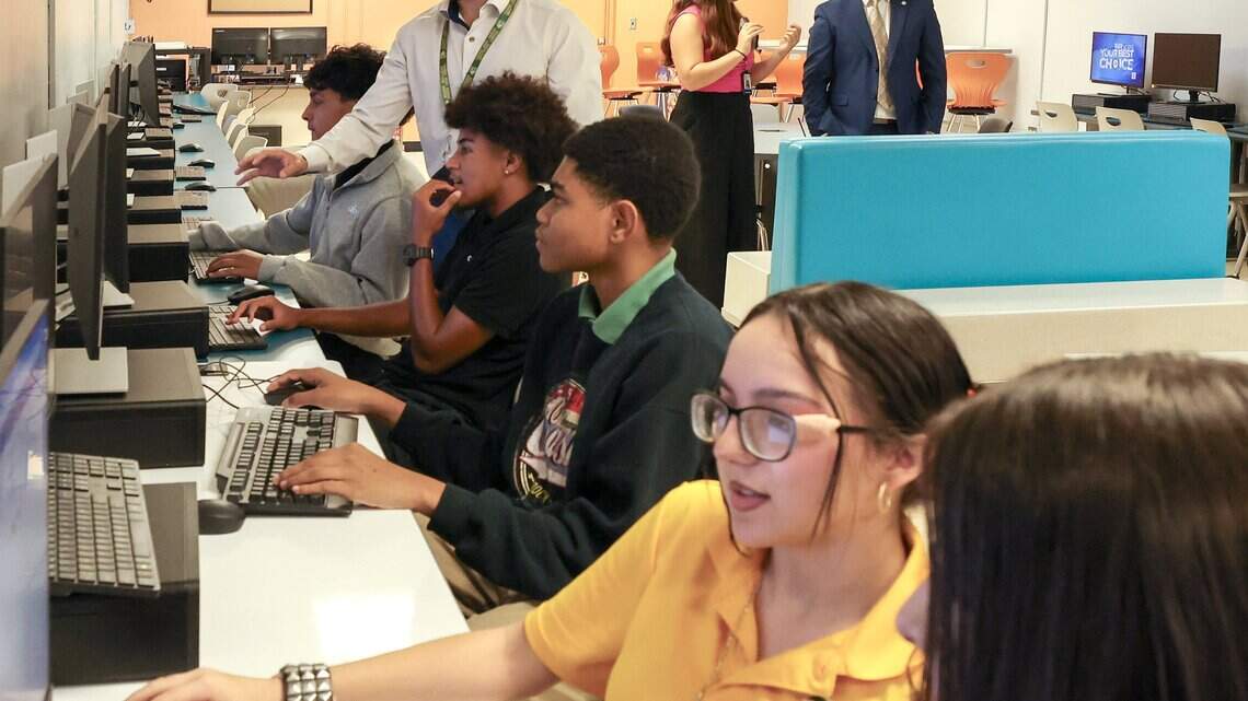 Miami-Dade’s public schools are shrinking. Which schools are feeling it most?
