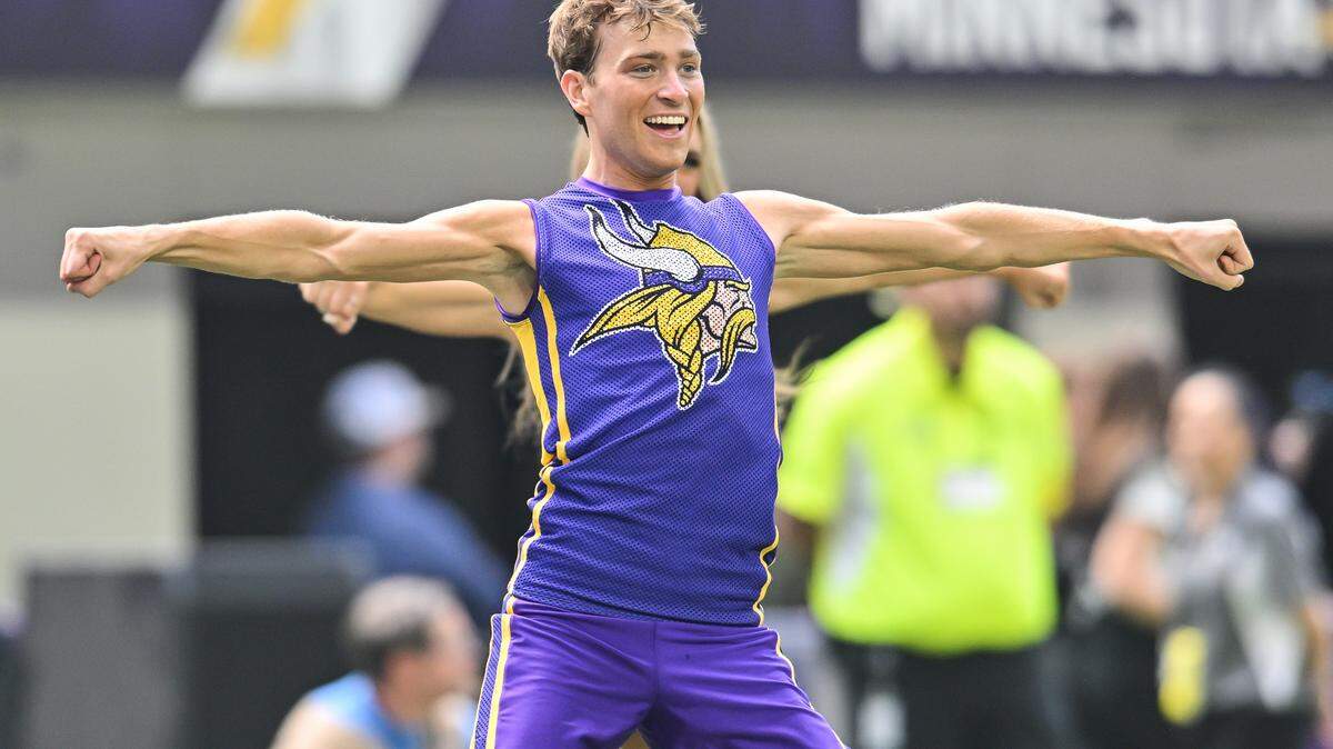 Minnesota Vikings cheerleader Louie Conn on Aug. 16, 2025. 