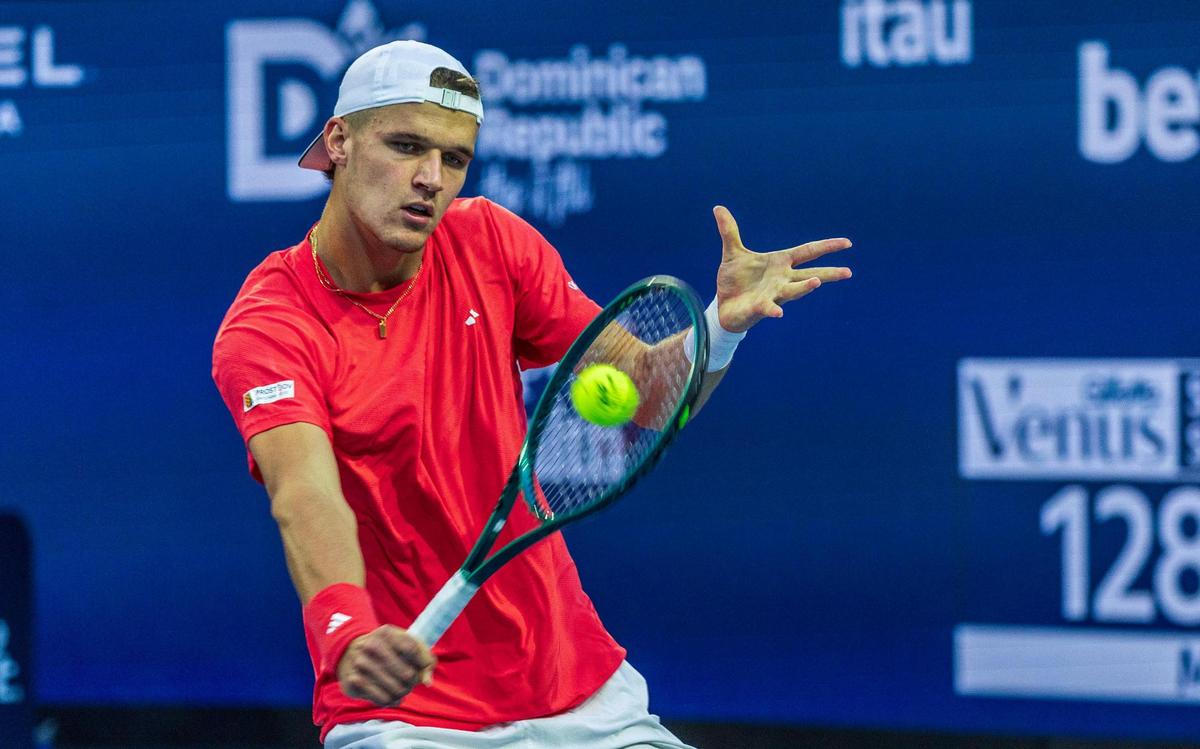 Jakub Menšík of the Czech Republic returns against Taylor Fritz (3), of USA, during the men’s single semi-finals at the Miami 2025 Open tennis tournament, at the Hard Rock Stadium on Friday, March 28, 2025.