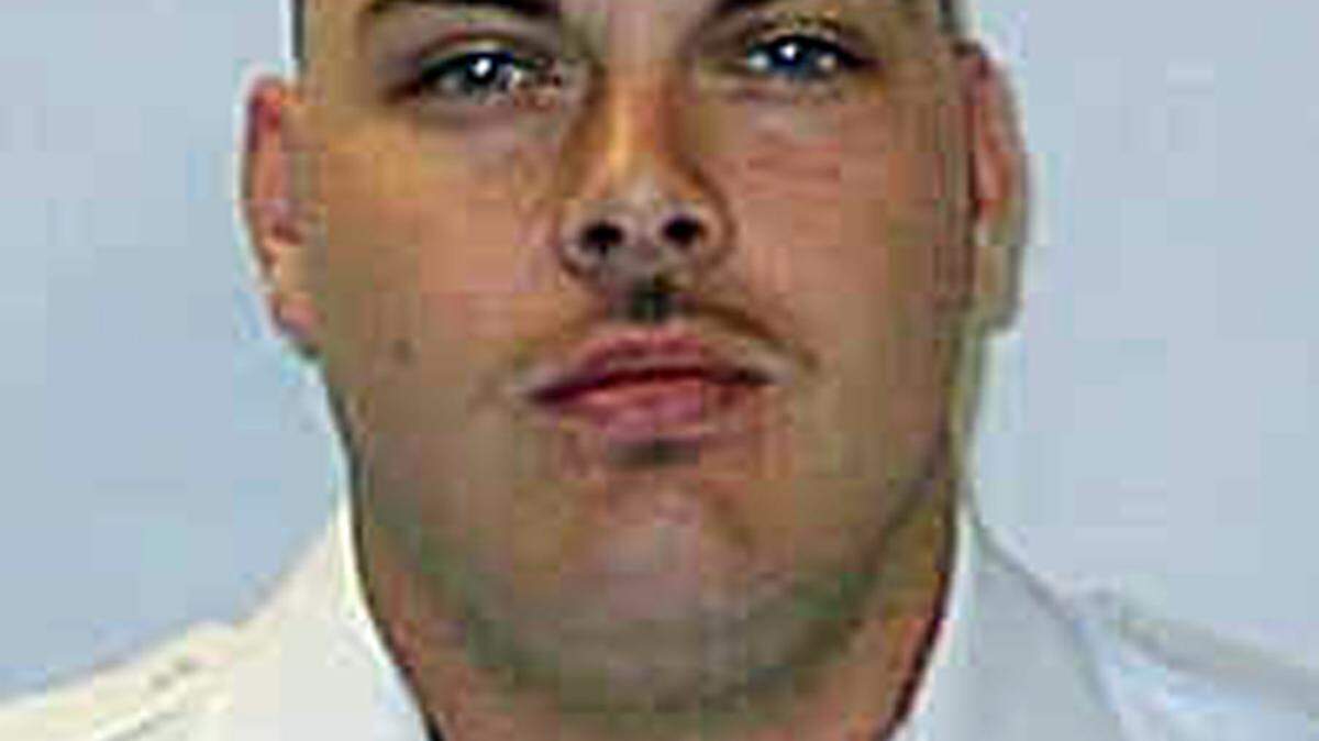 Broward downloaded from email 7-13-2007
Provided to The Miami Herald by Broward Sheriff’s Office
Dep. Justin Lambert, BSO Dania Beach District Employee of the Month for September, 2006 and May, 2007.