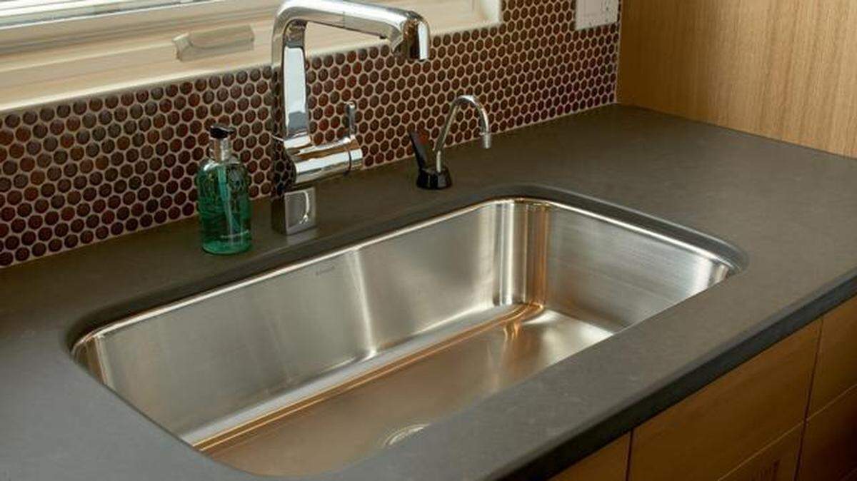 ATHOME-PLUMBER-HOTWATER MCT