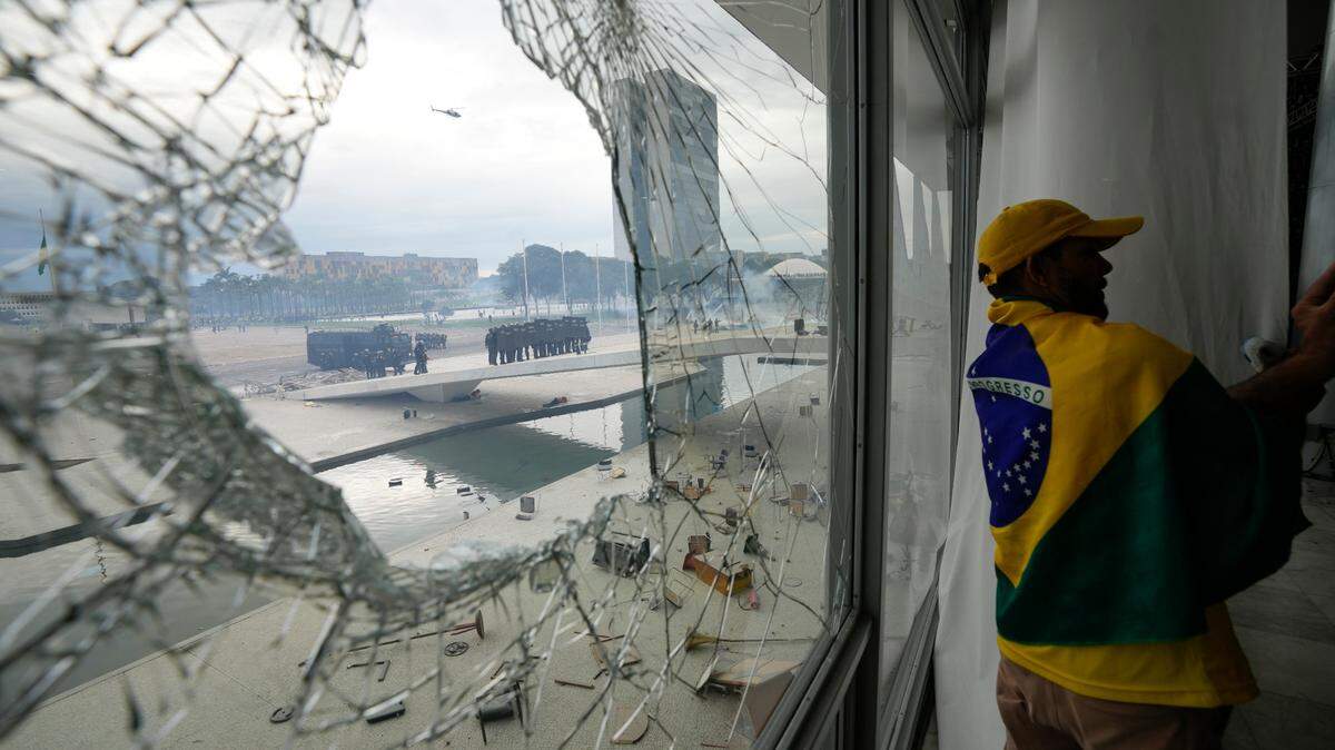 Police in riot gear from up outside Planalto Palace after protesters, supporters of Brazil’s former President Jair Bolsonaro, stormed the Palace in Brasilia, Brazil,.