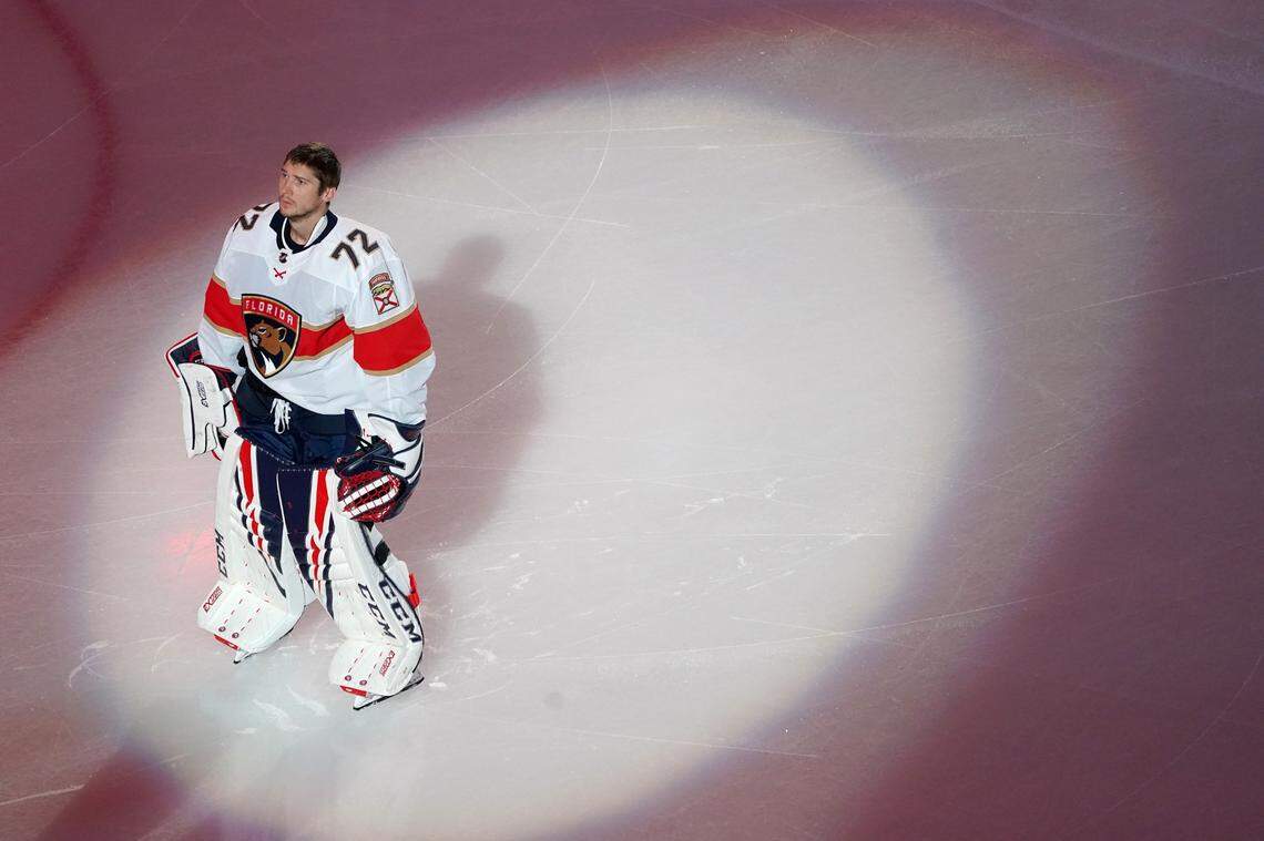 TORONTO, ONTARIO - AUGUST 01: Sergei Bobrovsky #72 of the Florida Panthers stands on ice prior to Game One against the New York Islanders in the Eastern Conference Qualification Round prior to the 2020 NHL Stanley Cup Playoffs at Scotiabank Arena on August 1, 2020 in Toronto, Ontario, Canada. (Photo by Andre Ringuette/Freestyle Photo/Getty Images)