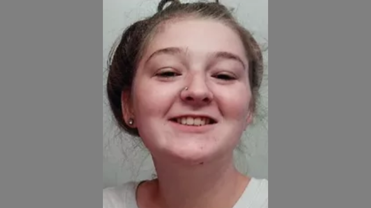 The mother of Lavonda Marriott-Lockmiller, a missing 15-year-old from Battle Creek, Michigan, has received texts possibly from someone posing as the teen girl, telling her she is “safe” and “happy,” police say.
