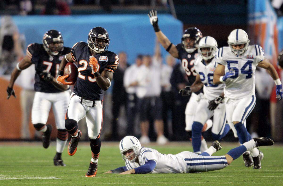 Chicago’s Devin Hester returns the opening kick off for a touchdown during Super Bowl XLI, Dolphin Stadium, Miami between the Chicago Bears and the Indianapolis Colts on Feb. 4, 2007.