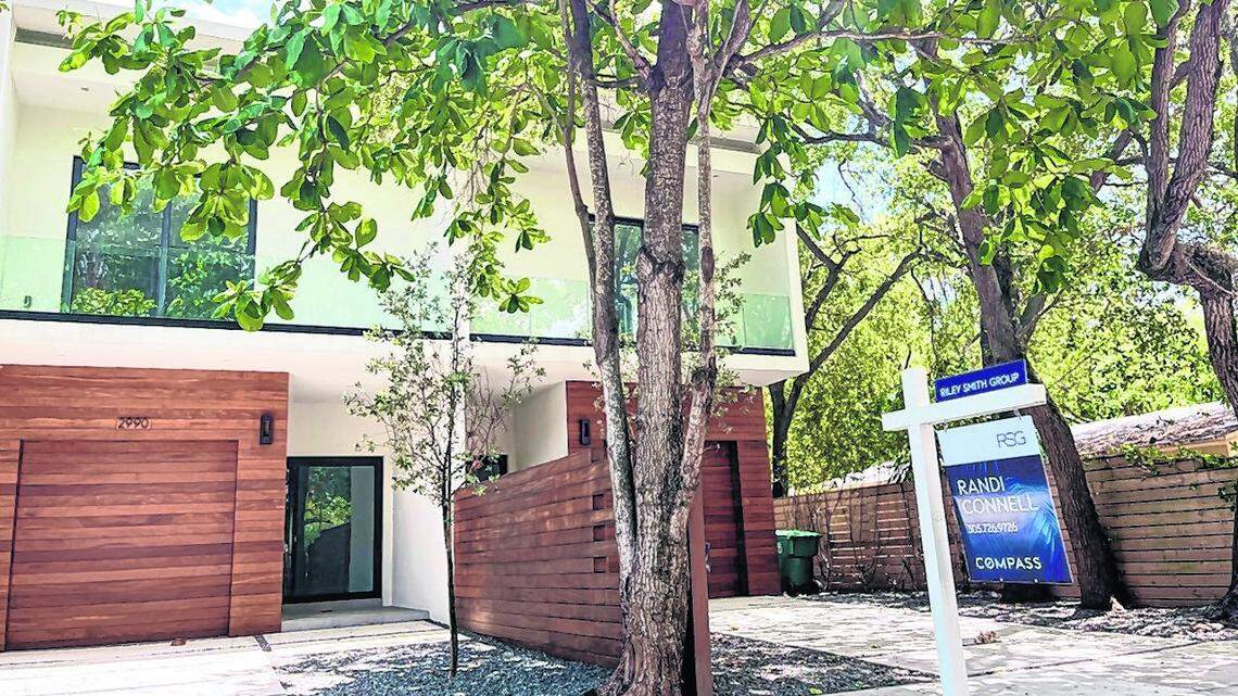 Going once, going twice: ‘Cursed’ Coconut Grove townhouses finally sold