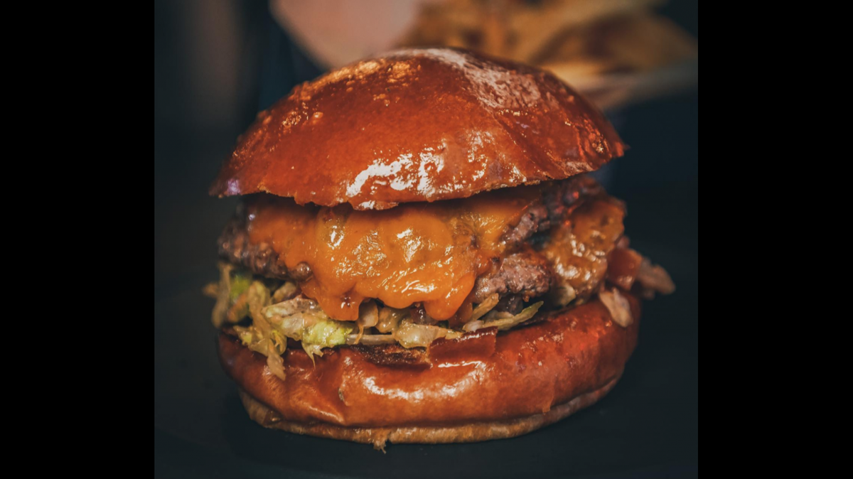 Is this the best burger in Florida? Big 7 Travel says it is.