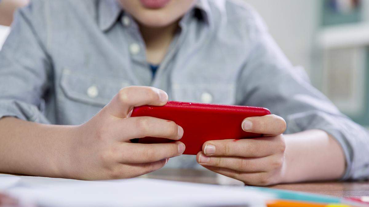 The Florida Legislature wants to restrict children’s social media access.