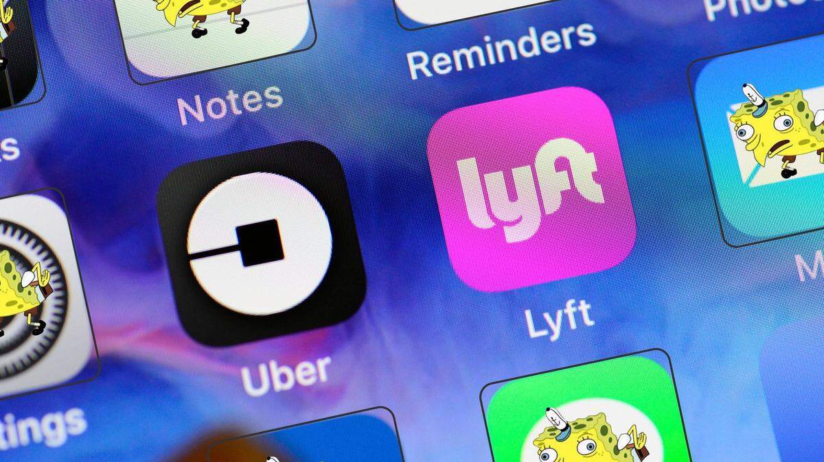 Miam-Dade is ending overnight bus routes during the coronavirus crisis and paying for rides from Uber and Lyft to ferry passengers along the routes that normally run between midnight and 5 a.m.