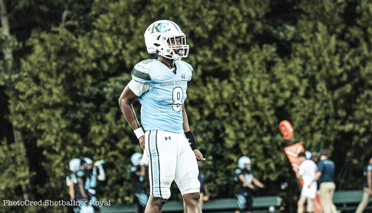 Ransom Everglades quarterback Neimann Lawrence was voted the Miami Herald’s Miami-Dade Athlete of the Week by the fans after completing 17 of 19 passes for 315 yards and throwing six touchdown passes in a 48-0 win over Pembroke Pines Somerset Academy.