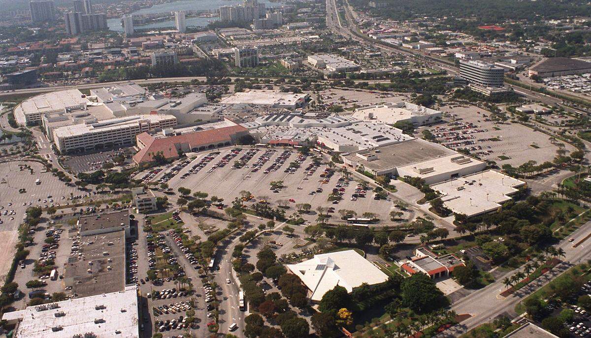 An aerial view of Aventura Mall in North Miami-Dade on March 14, 2001. The mall has been renovated and expanded several times since its 1983 opening, including in 2017.