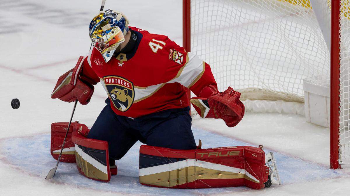 Florida Panthers goaltender Anthony Stolarz (41) blocks a shot by the San Jose Sharks in the third period of their NHL game at the Amerant Bank Arena on Tuesday, Oct. 24, 2023, in Sunrise, Fla.