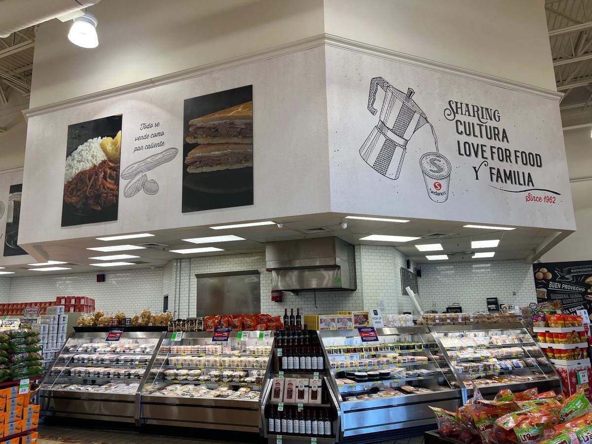 Sedano’s offers online orders for prepared Thanksgiving meals in 2023.