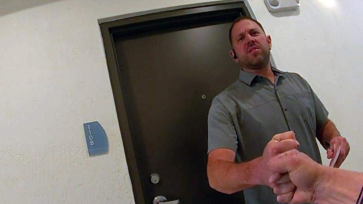 Suspended deputy didn’t ask man accused of killing his wife about his guns