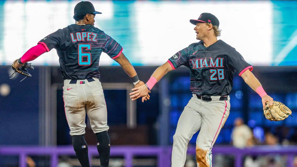 PHOTO GALLERY Marlins Top Royals 3 1 Behind Strong Pitching PHOTO GALLERY Marlins Top Royals 3 1 Behind Strong Pitching