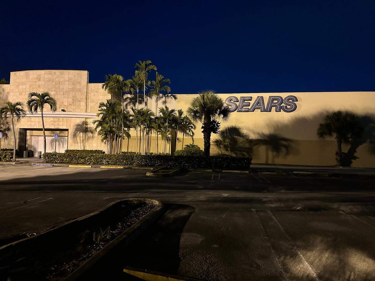 The east parking lot at night of the Sears at 3655 SW 22nd Ave. in Miami near Coral Gables a few hours after the store closed for the day on Aug. 5, 2024.