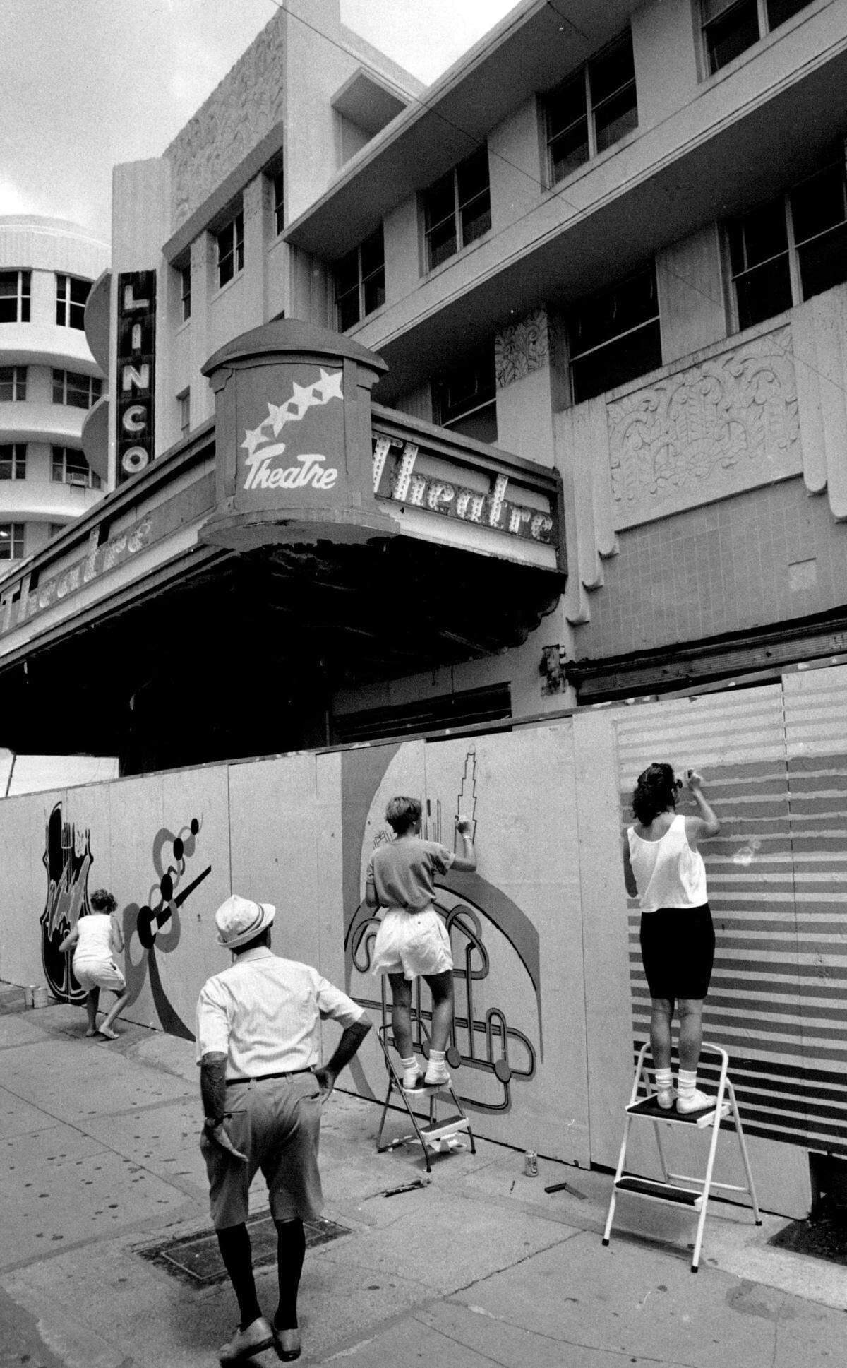 Work in 1989 on the Lincoln Theatre, which became home to the New World Symphony.