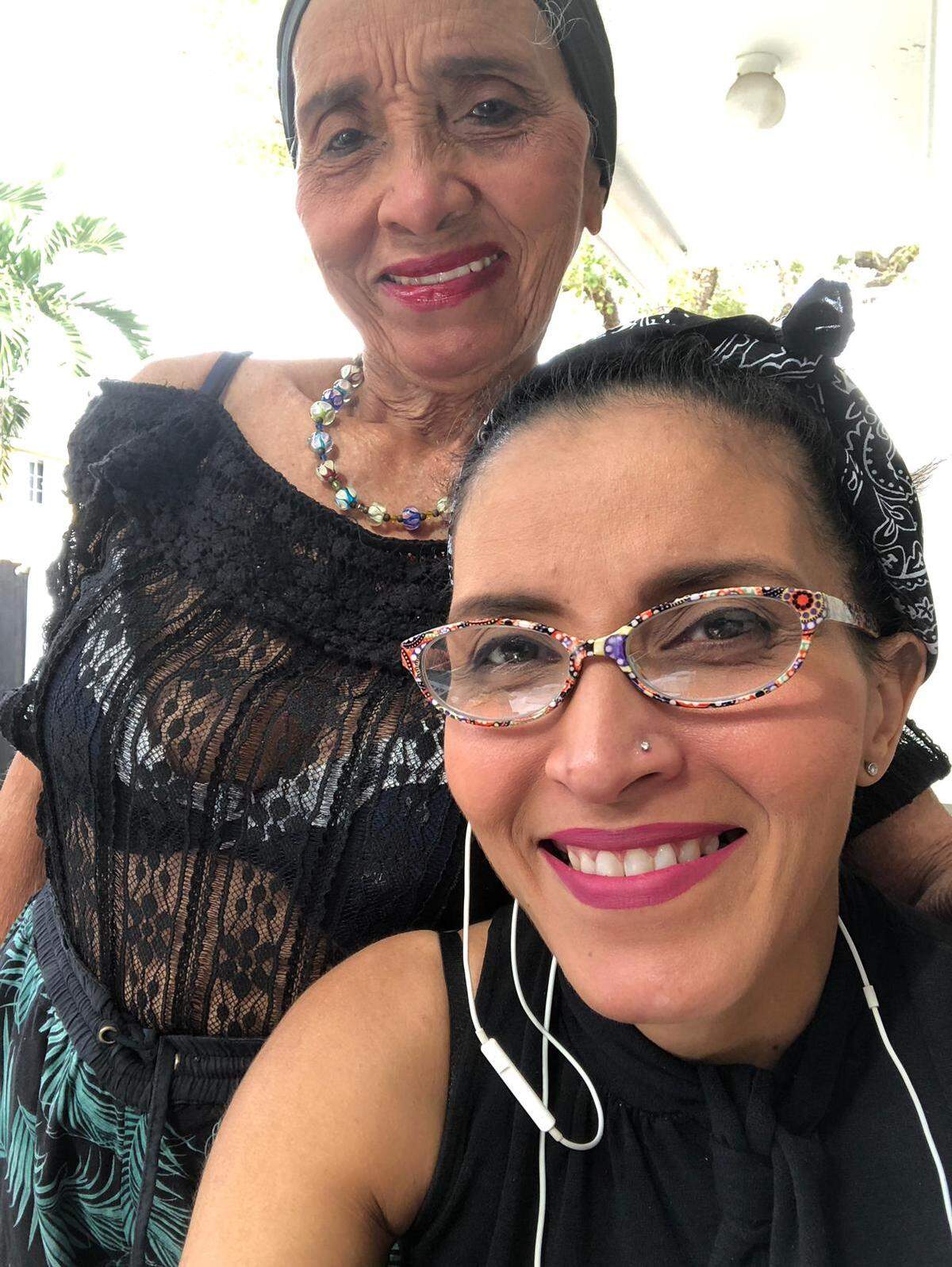 Emely Faneite, right, says that her mother Esmeiz Faneite, 75, would be dead if she hadn’t moved to the United States.