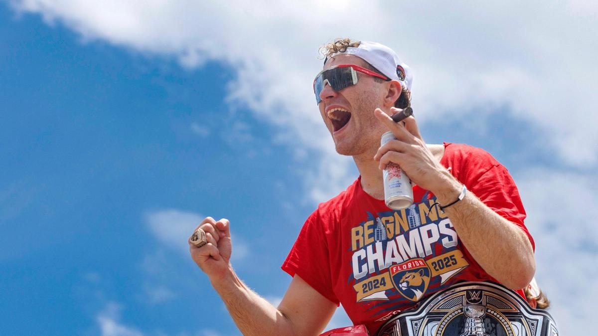 Florida Panthers left wing Matthew Tkachuk (19) cheers with fans during the Florida Panthers Stanley Cup Championship victory parade on Sunday, June 22, 2025 down Las Olas in Fort Lauderdale, Fla.