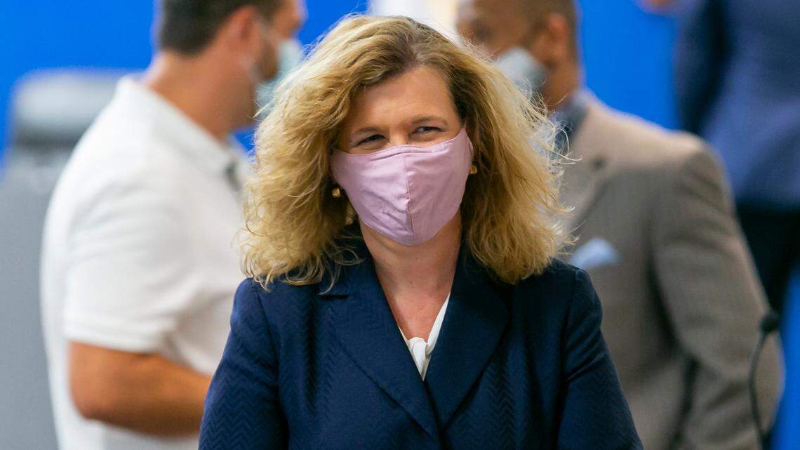 Broward County Public Schools Interim Superintendent Vickie Cartwright, who supported the Broward School Board’s decision Tuesday to uphold its mask mandate for students and staff despite challenges by Florida Education Commissioner Richard Corcoran and Gov. Ron DeSantis.