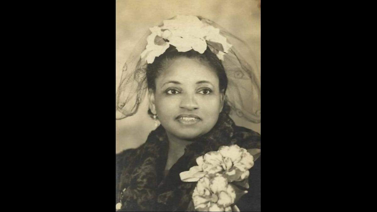 Georgette Scott Campbell designed, built and operated Georgette’s Tea Room House.