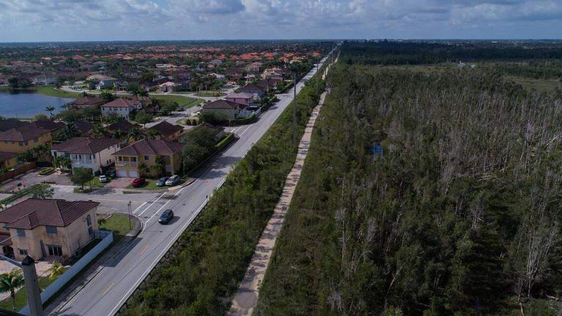 A southbound view of Southwest 157th Avenue running next to the Bird Basin Park, the proposed route of the 836 State Road extension in Miami-Dade County.